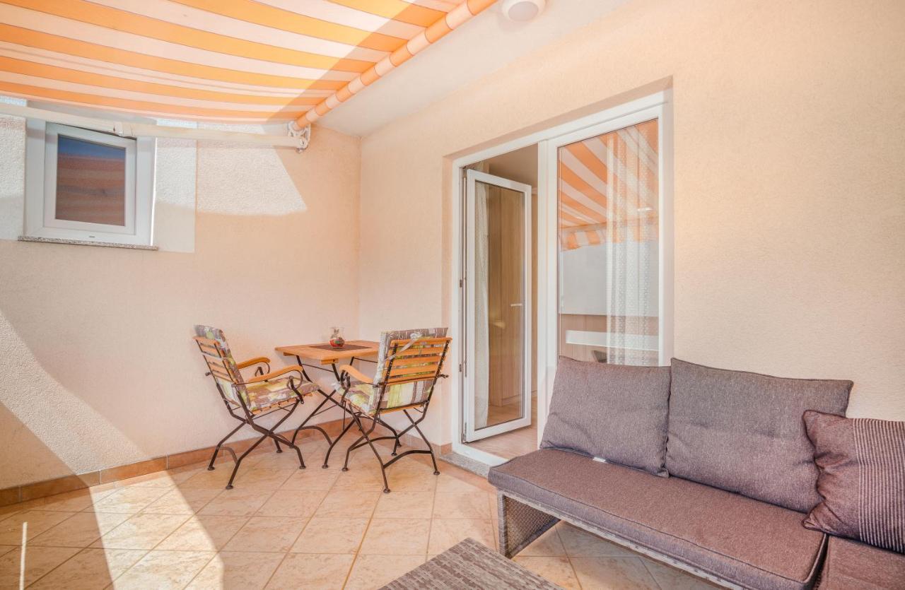 Apartment Stella Di Mare Krk Town Exterior foto