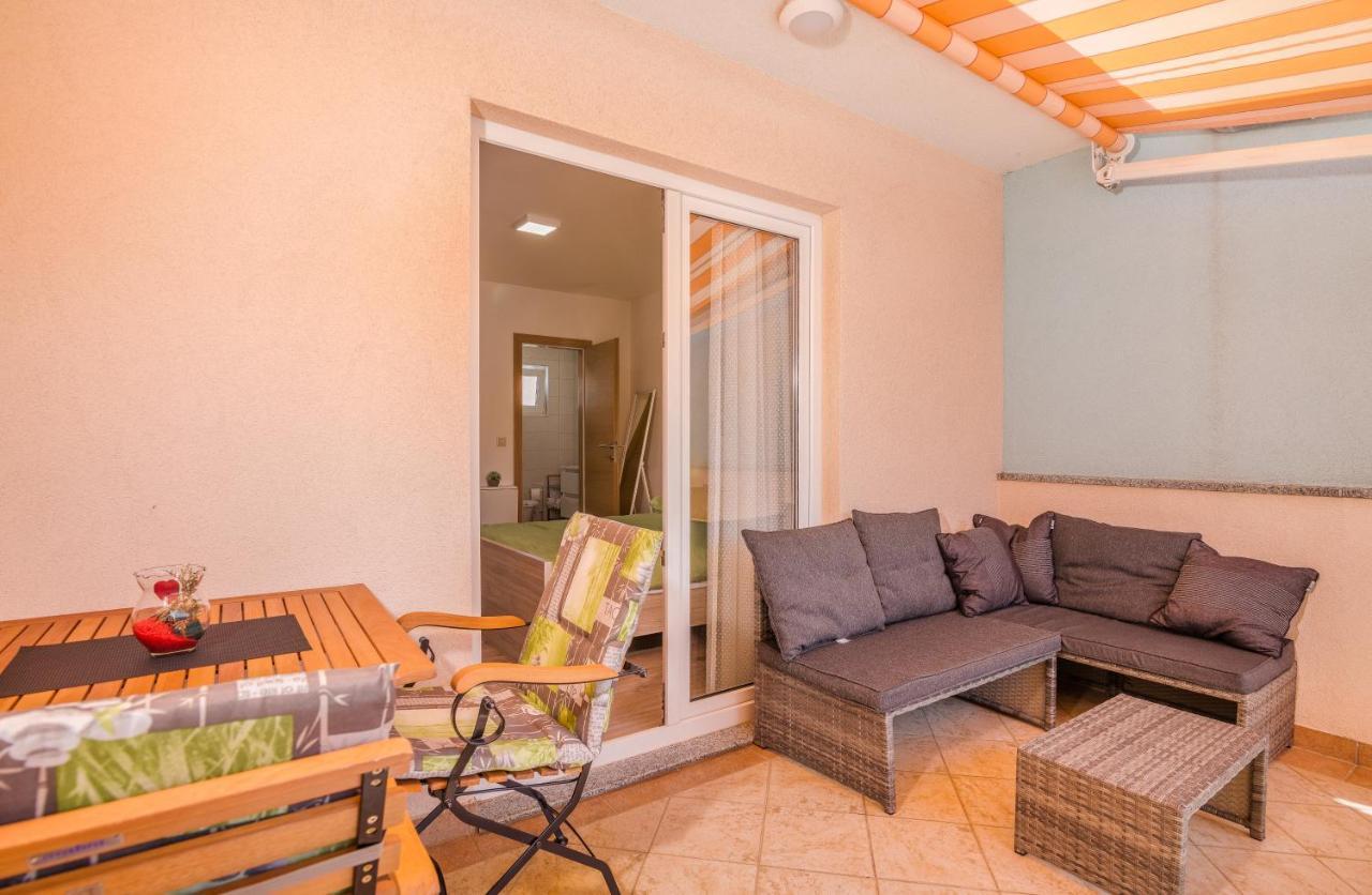 Apartment Stella Di Mare Krk Town Exterior foto